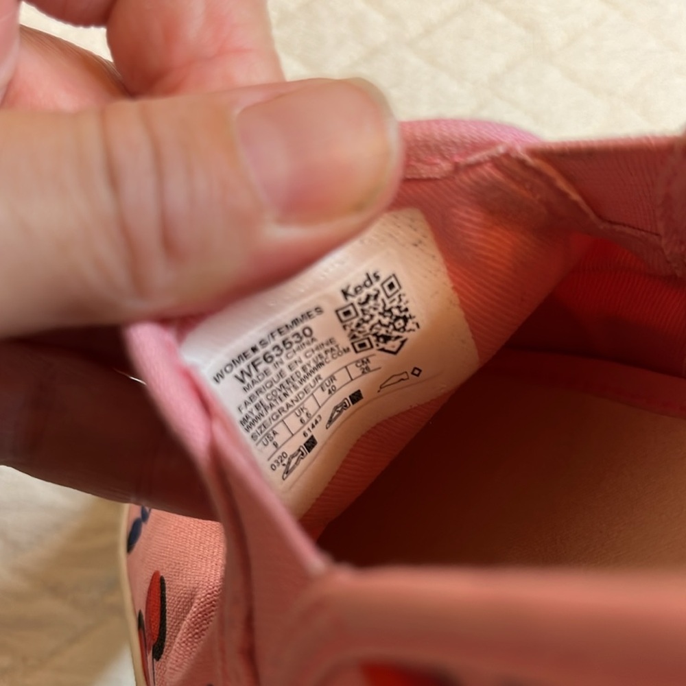 Kate Spade x Ked’s like new Pink and Red Cherry slip on loafers, W size 9 - Picture 11 of 11